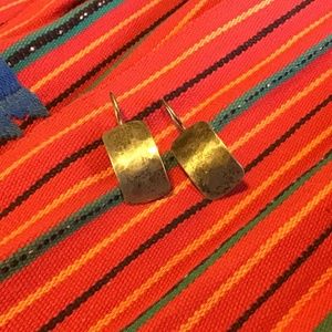 Artisan adorable sterling earrings..perfect size